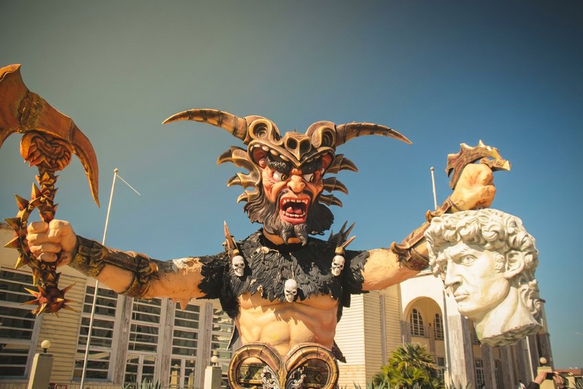 CARNEVALE VIAREGGIO