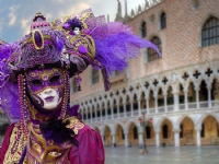 Carnevale Venezia Venezia In Camper Travel To Venezia Viaggiare In Camper Booking Camper Bergamo