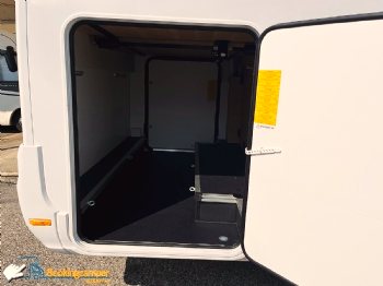 B 3Adria Coral XLAxess600DP Noleggio Camper Alquiler Autocaravana Rental Motorhome New Motorhome2025 Gavone