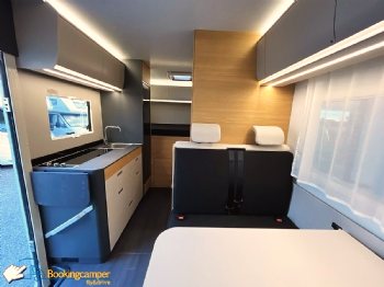 E 9Adria Coral XL600DP Camper ANoleggio Lombardia Camper Adria ANoleggio Mansardato6Posti New2025 Interni