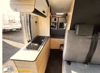 G 11Sun Living V60SPTent Top Tetto ASoffietto Letto Matrimoniale In Coda Veicolo ANoleggio Van4Persone Cucina