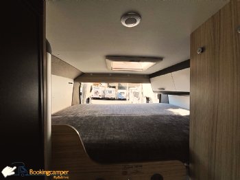H 14Sun Living V60SPFamily Van ANoleggio 4Posti Veicolo ANoleggio Piccolo Van Per Famiglie Letto Superiore