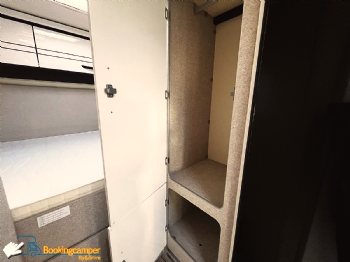 H 21Usato Come Nuovo Usato2025 Usato Semintegrale Letto Posteriore Garage Grande Semidinette Armadio