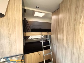 I 15Sun Living A70DK Noleggio Camper6Posti mansardato Con Letti ACastello Noleggio Camper Nuovo