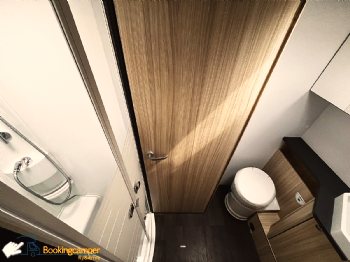 I 15Sun Living S70SP Camper Semintegrale4Posti 6,99mt Camper Per Famiglie Noleggio Economico Bagno EDoccia